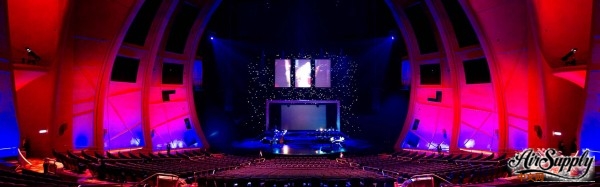 venetiantheatre-01mb.jpg